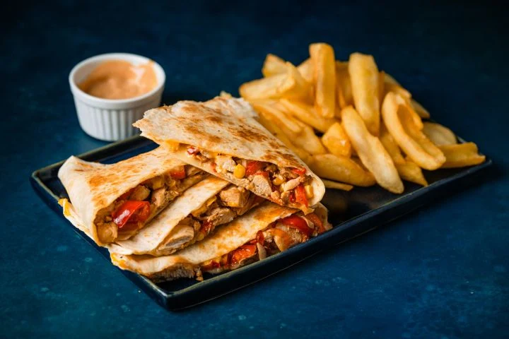 QUESADILLA CU PUI
