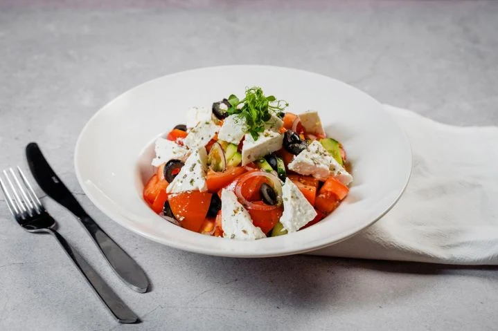 SALATA GRECEASCA